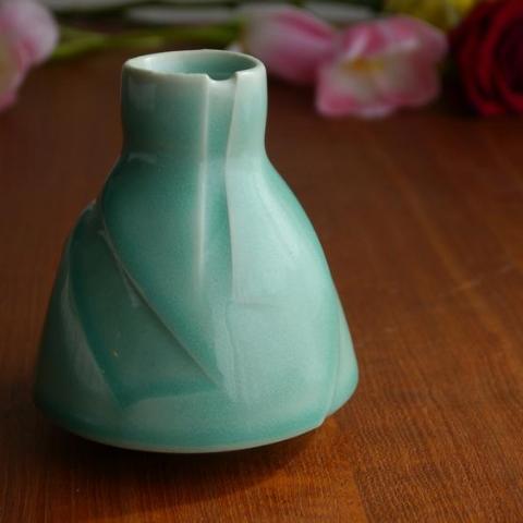 Kelly Pottery Etched Bud Vase