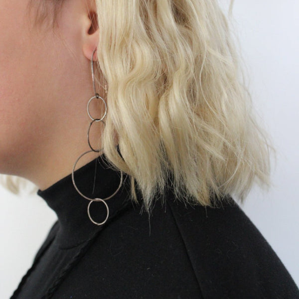 Interlocking Circle Earrings