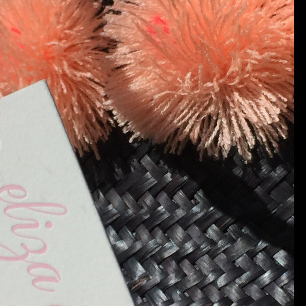 Eliza Gran Pom Pom Basket black & peach